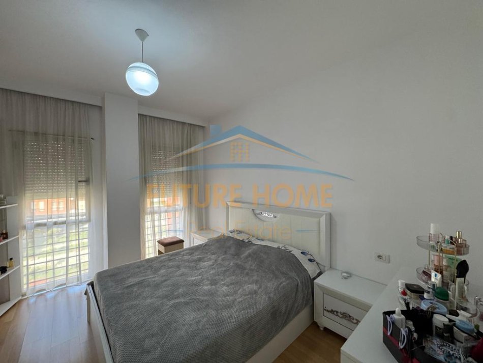 Tirane, shitet apartament 2+1 Kati 4, 92 m² 193.000 € 