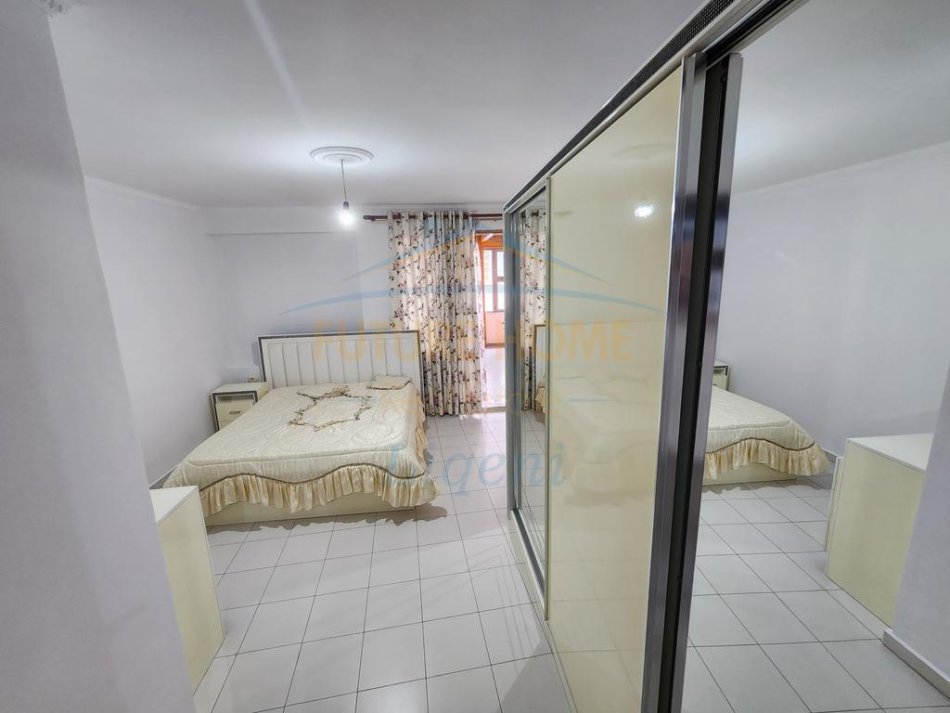Tirane, jepet me qera apartament 2+1+Aneks+Ballkon Kati 2, 95 m² 600 € (Bulevardi i Ri, Prane Bar Oxygen O2/.)