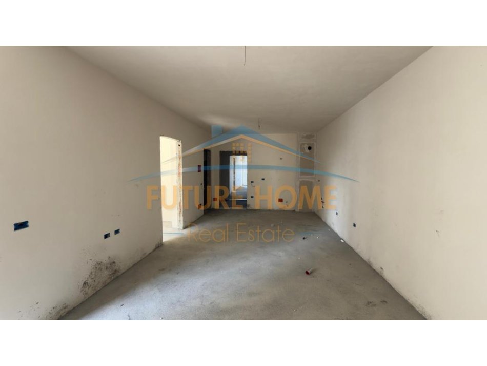 Tirane, shes apartament 1+1 Kati 4, 66 m² 80.000 € (Paskuqan, Tiranë)