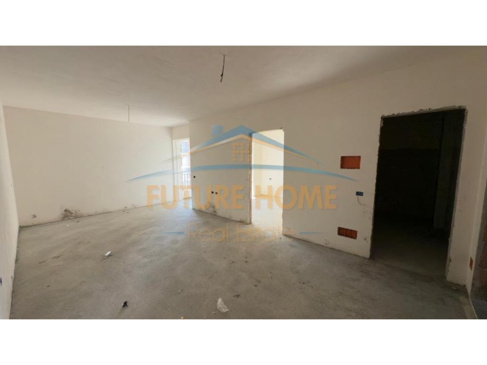 Tirane, shes apartament 1+1 Kati 4, 66 m² 80.000 € (Paskuqan, Tiranë)