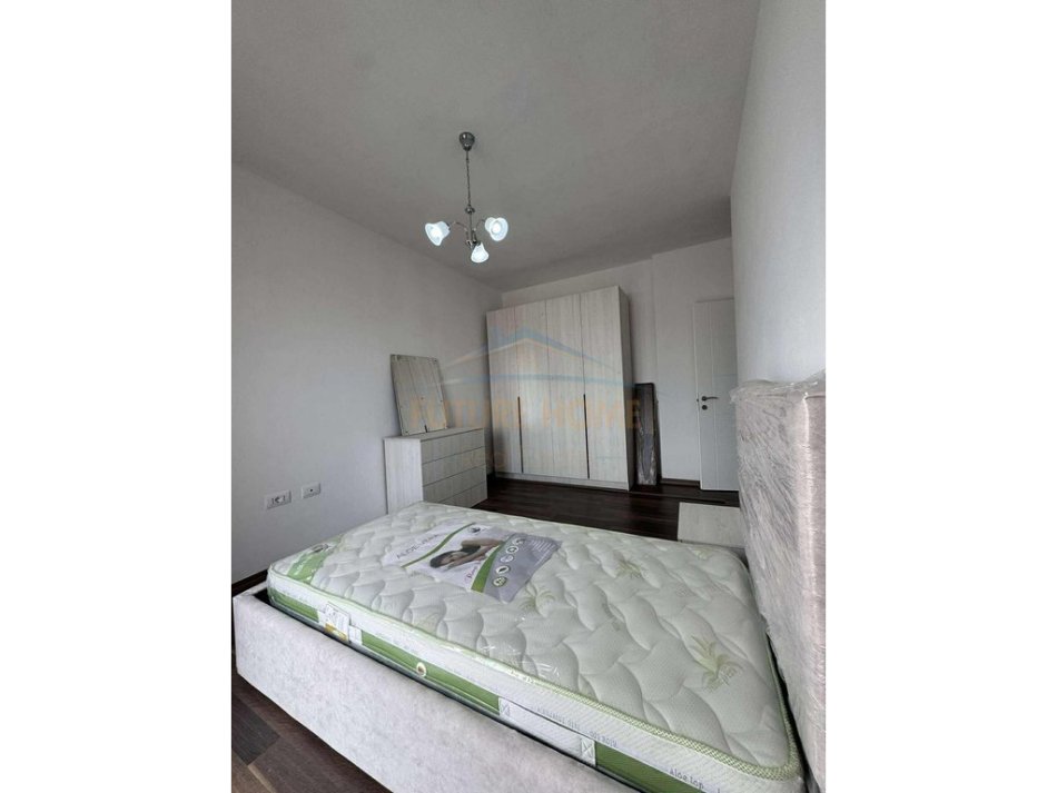 Tirane, jepet me qera apartament 2+1 Kati 3, 88 m² 500 € (Kompleksi Jolla, Unaza e Re)