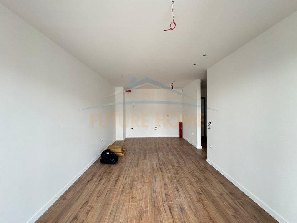 Tirane, shitet apartament 1+1+Ballkon Kati 8, 66 m² 103.000 €   UNA54189