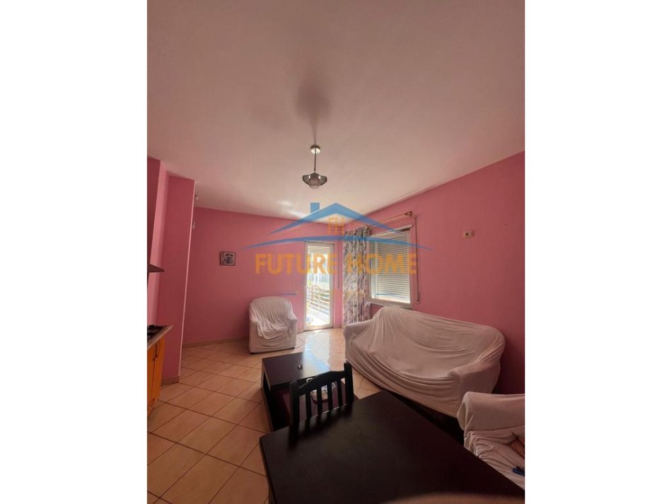 Tirane, jepet me qera apartament 1+1 , 87 m² 410 € (Fresk)