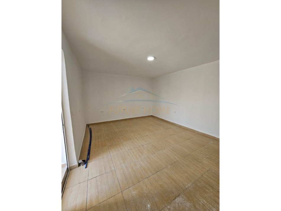 Durres, shitet apartament 1+1 Kati 0, 40 m² 42.000 € (Prane Vala Park)