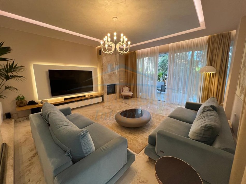 Gjiri Lalezit | Hamallaj, shitet Vile 3+1+Aneks+Ballkon Kati 0, 257 m² 870.000 € (GJIRI LALZIT)