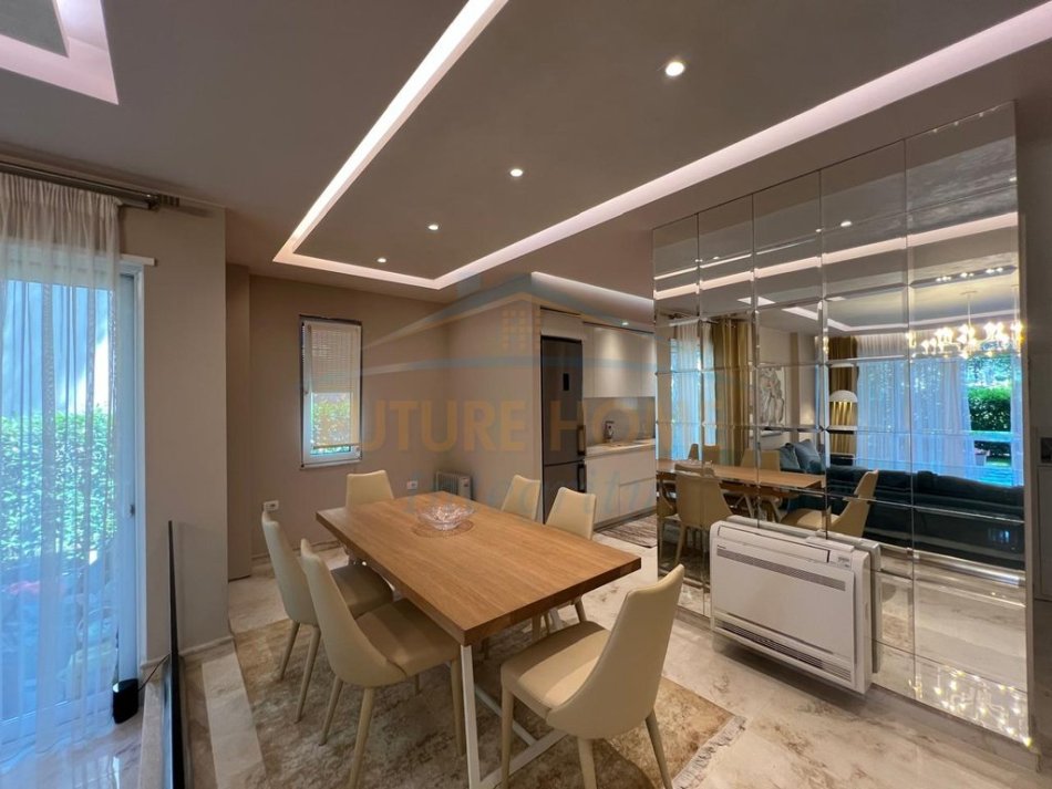 Gjiri Lalezit | Hamallaj, shitet Vile 3+1+Aneks+Ballkon Kati 0, 257 m² 870.000 € (GJIRI LALZIT)