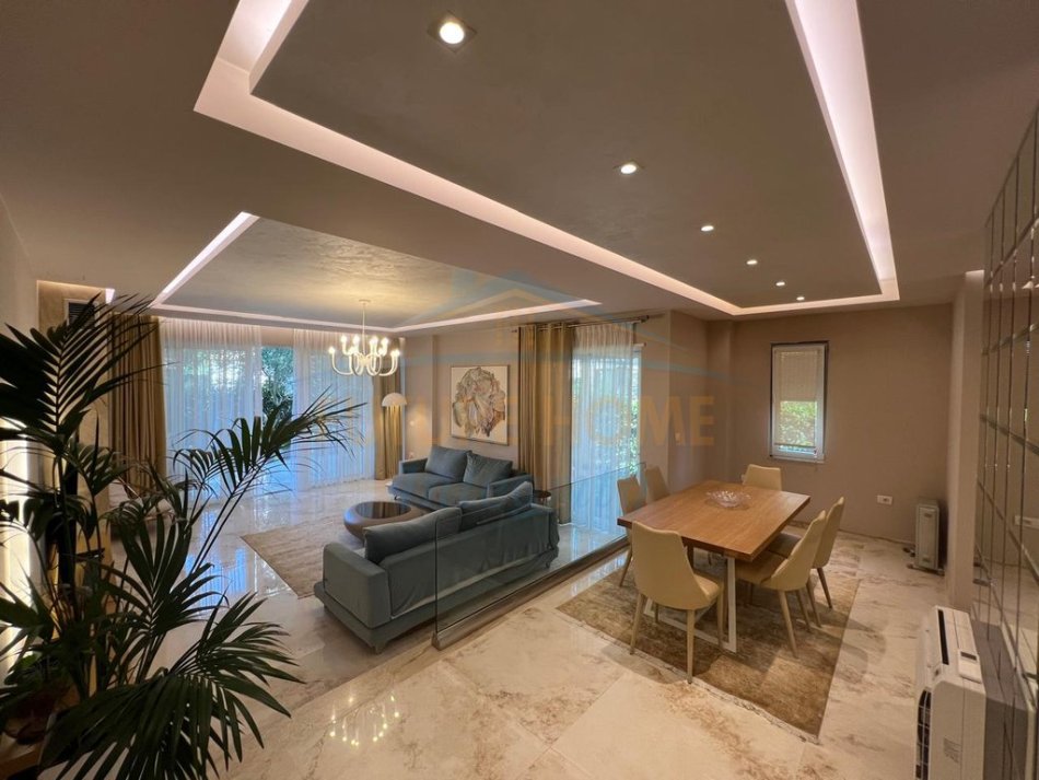 Gjiri Lalezit | Hamallaj, shitet Vile 3+1+Aneks+Ballkon Kati 0, 257 m² 870.000 € (GJIRI LALZIT)
