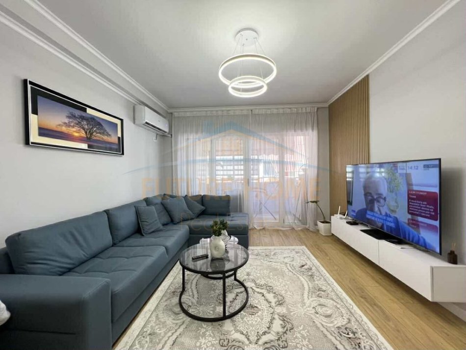 Tirane, shitet apartament 1+1 Kati 6, 74 m² 128.000 € (rrotondo astirit)  UNA54261
