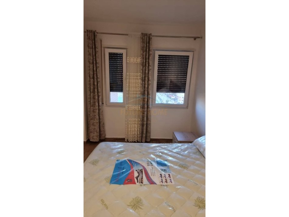 Stadiumi "Niko Dovana", shitet apartament 1+1 Kati 6, 72 m² 120.000 € (Durres)