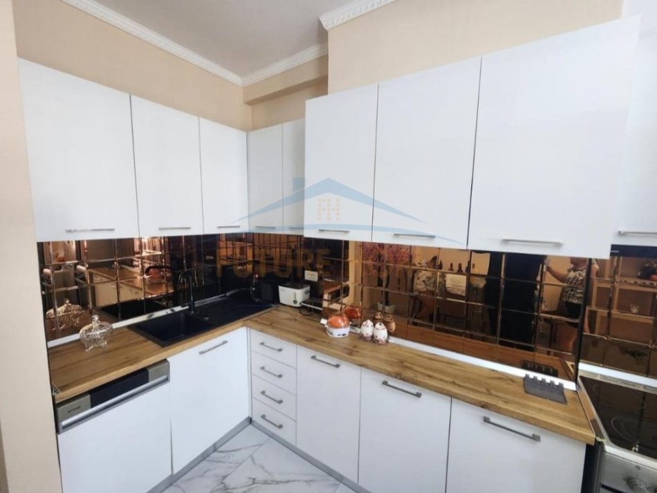 Durres, shitet apartament 1+1+Aneks+Ballkon Kati 3, 79 m² 110.040 € (Prane Kompleksit Fafa, Golem)