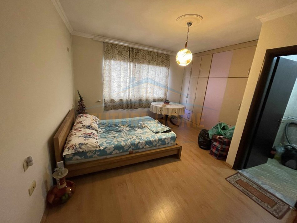 Shqiperi, jepet me qera apartament 2+1 Kati 7, 95 m² 450 € (zonën e Unazes se Re, Tiranë)