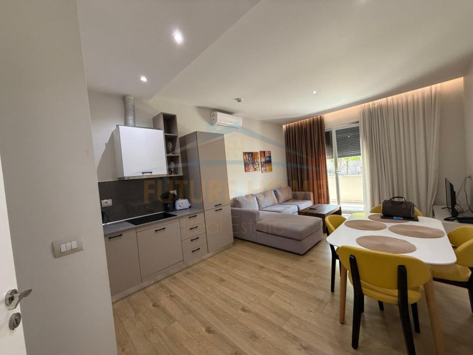 Shiten, 4 Apartamente 1+1, Porcelan, Tirane