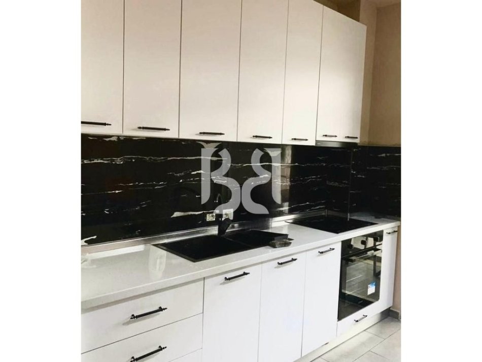 Tirane, jepet me qera apartament 1+1 Kati 3, 87 m² 400 € (Rruga 5Maji)