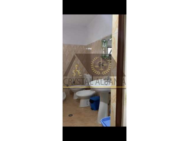 Tirane, jap me qera apartament 2+1+A Kati 2, 100 m² 300 Leke (Rruga Jordan Misja)