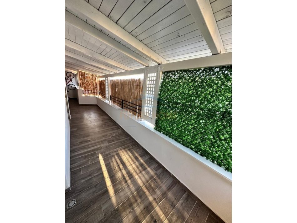 Durres, shitet apartament+verande | Penthouse 3+1+Aneks+Ballkon Kati 5, 179 m² 255.000 € (Mal i Robit, Golem)