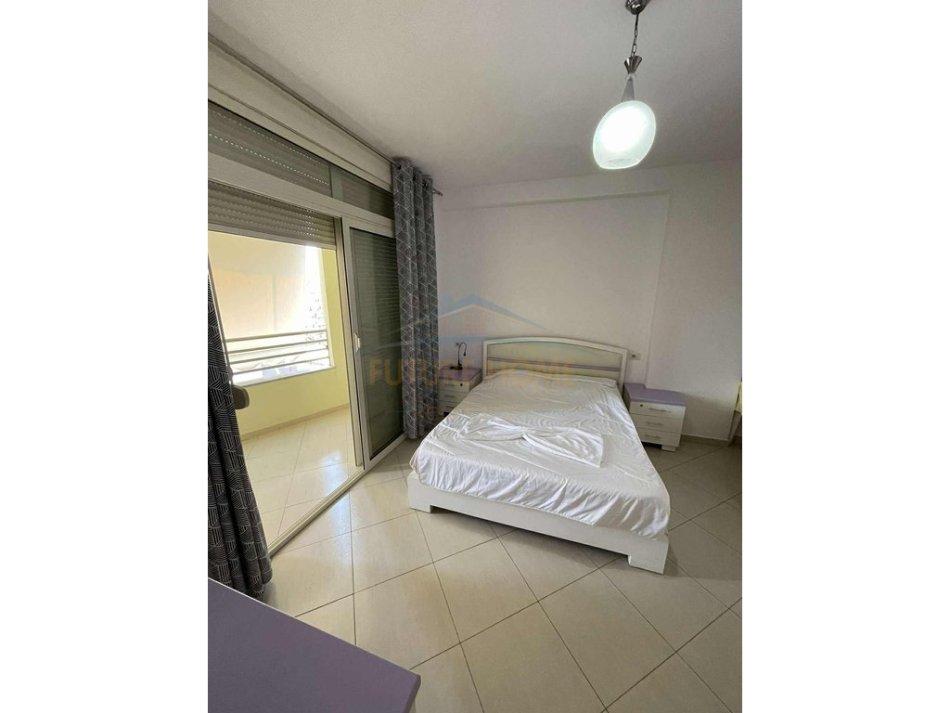 Tirane, jepet me qera apartament 2+1+Ballkon Kati 7, 105 m² 650 € (DON BOSKO)   UNA54624