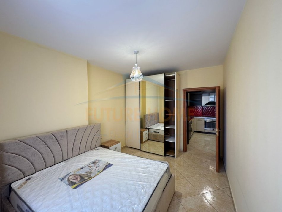 Tirane, jepet me qera apartament 1+1+Ballkon Kati 4, 70 m² 430 € (RROTONDO ASTIRIT)   UNA54666