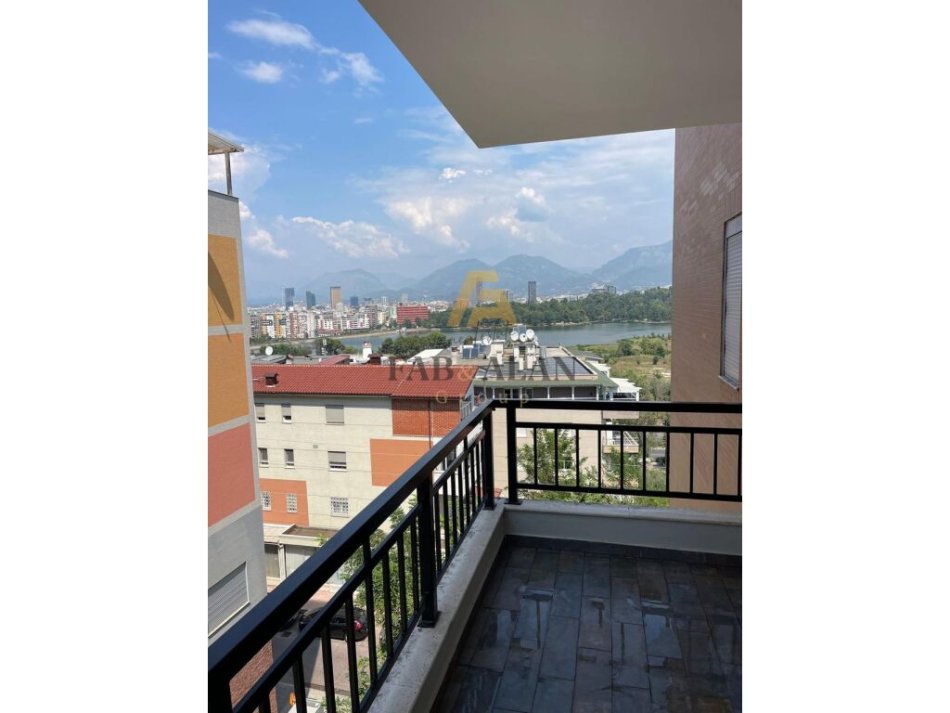 Tirane, jepet me qera apartament 2+1 Kati 4, 600 € (Rrua Peti, Liqeni i Thate)