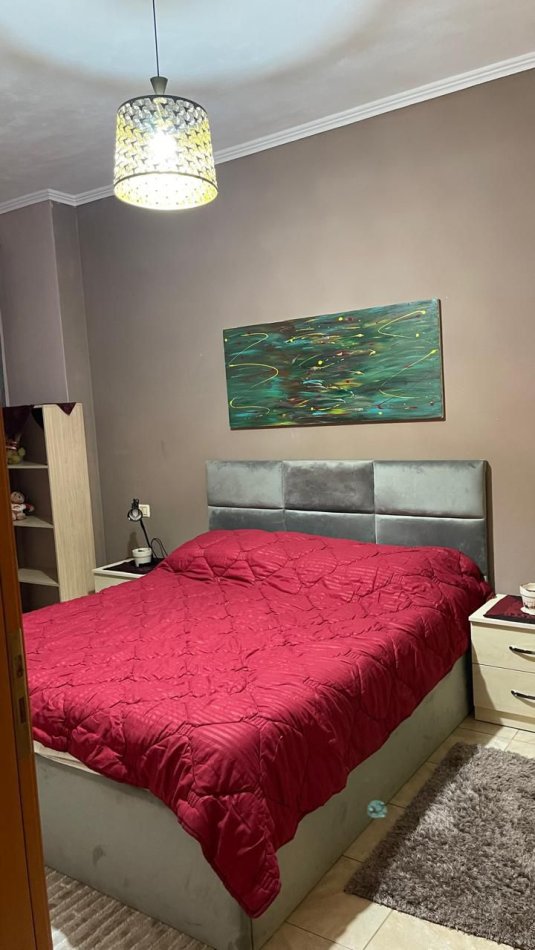 Tirane, jepet me qera apartament 2+1 Kati 5, 80 m² 450 € (Astir)