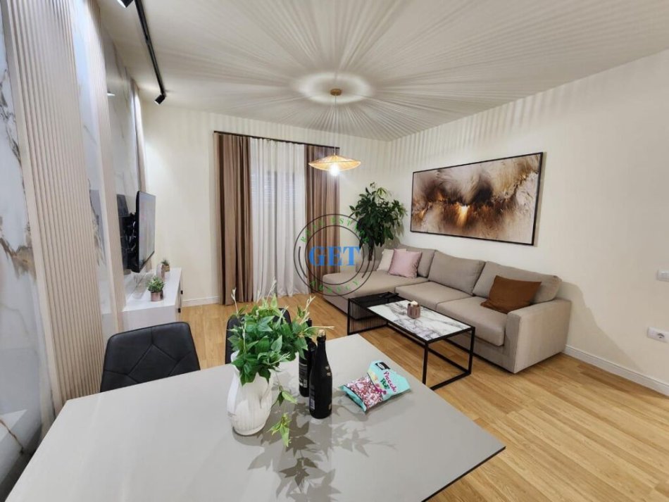 Durres, shitet apartament 1+1 Kati 4, 76 m² 99.000 € (Rrota e Kuqe)