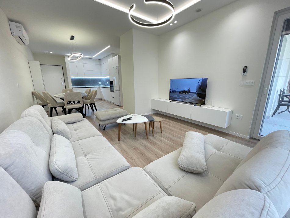 Tirane, shitet apartament 3+1 Kati 1, 110 m² 275.000 € (Liqeni Thate)
