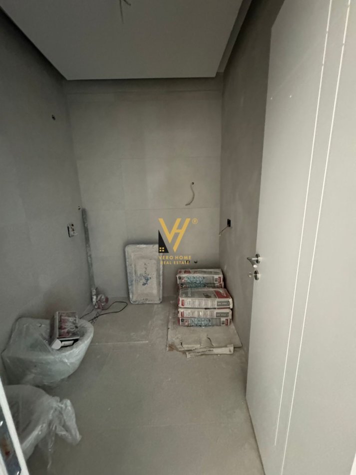 Tirane, shitet apartament 1+1+Ballkon Kati 7, 72 m² 165.000 € (RRUGA SULEJMAN DELVINA)