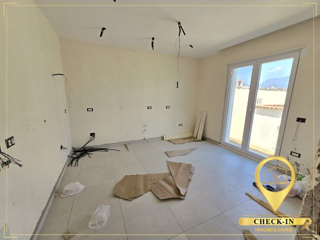 Tirane, shitet Vile 2 Katshe , 225 m² 405.000 € (Sauk i Ri)