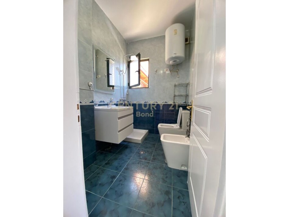 Tirane, shitet 2+1 Kati 5, 91 m² 185.000 € (Pazari i Ri, rruga e Saraceve)