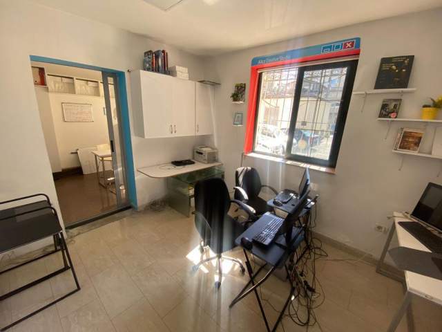 Tirane, jepet me qera dyqan Kati 0, 85 m² 800 Euro (Sami Frasheri)