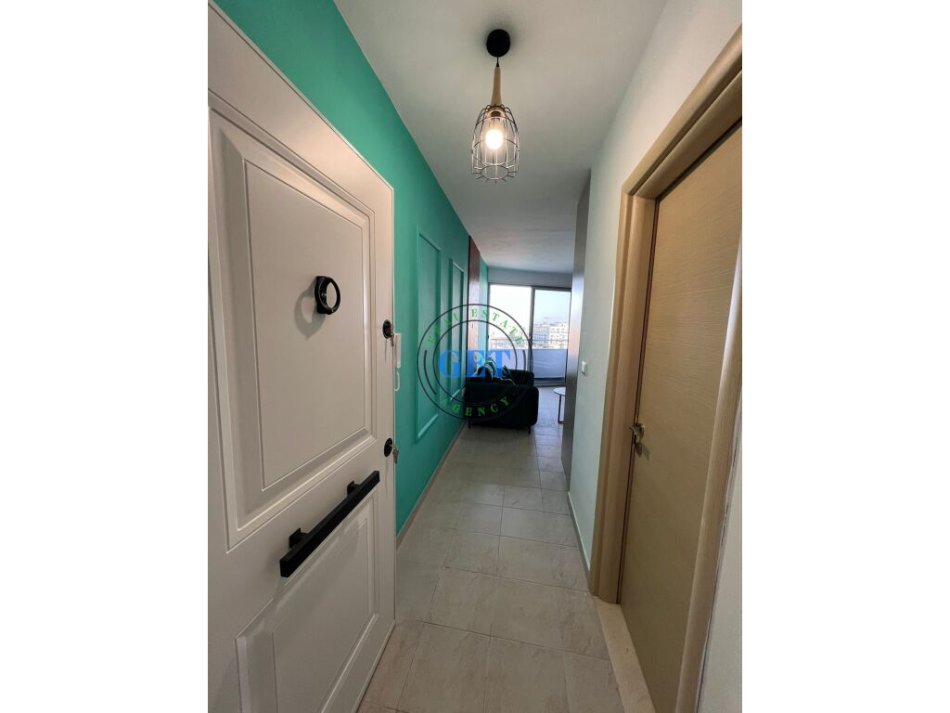 Durres, shitet garsonier 1+1 Kati 6, 44 m² 52.000 € (Shkembi i kavajes)