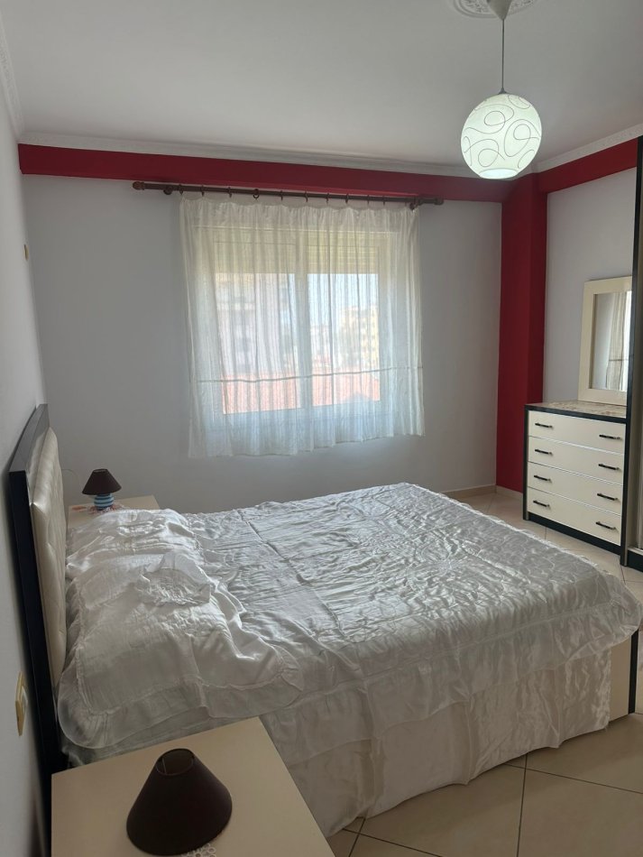 Durres, jepet me qera apartament 2+1+Aneks+Ballkon Kati 3, 110 m² 450 €