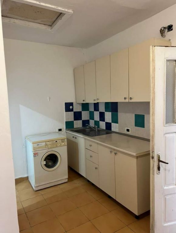 Tirane, jepet me qera apartament 2+1+BLK Kati 2, 70 m² 20.000 Leke (Tregu Elektrik)