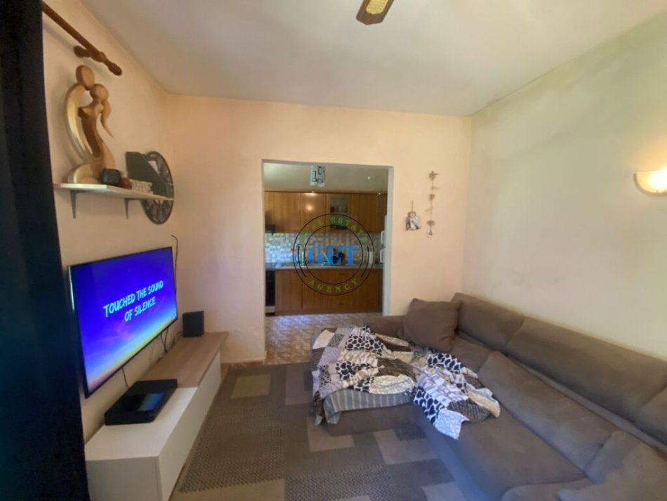 Durres, shitet shtepi 4+1+Ballkon Kati 1, 444 m² 175.000 € (Shkolla Hajdar Dushi)