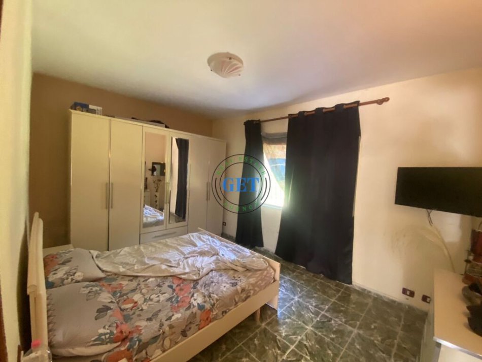 Durres, shitet shtepi 4+1+Ballkon Kati 1, 444 m² 175.000 € (Shkolla Hajdar Dushi)