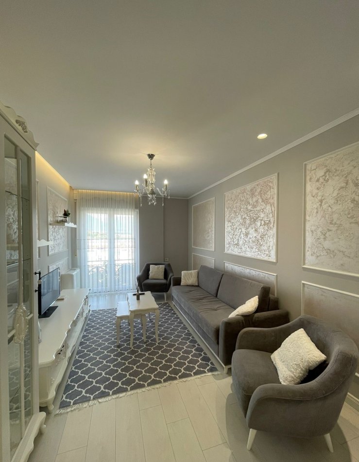 Tirane, jepet me qera apartament 3+1+Ballkon+ Post Parkimi, Kati 2, 152 m² 1.500 € (Rezidenca Kodra e Diellit 2)