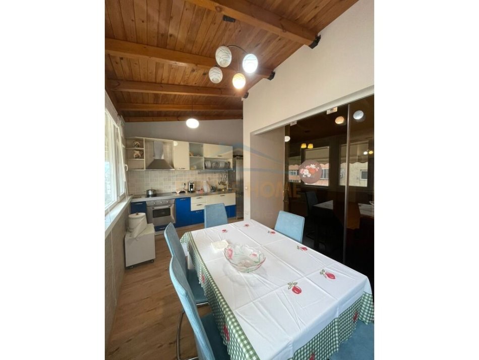 Tirane, shitet apartament 1+1+VERANDE Kati 9, 72 m² 150.000 € (Medar Shtylla Komuna e Parisit) 0694738665