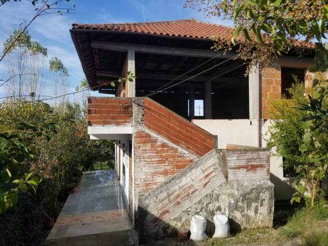 Tirane, shes Vile 3+1+BLK Kati 2, 192 m² 135.000 Euro