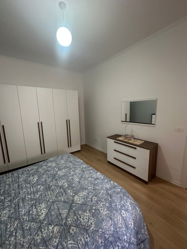 Durres, jepet me qera shtepi 1+1 Kati 1, 60 m² 330 € (Muzeumi)