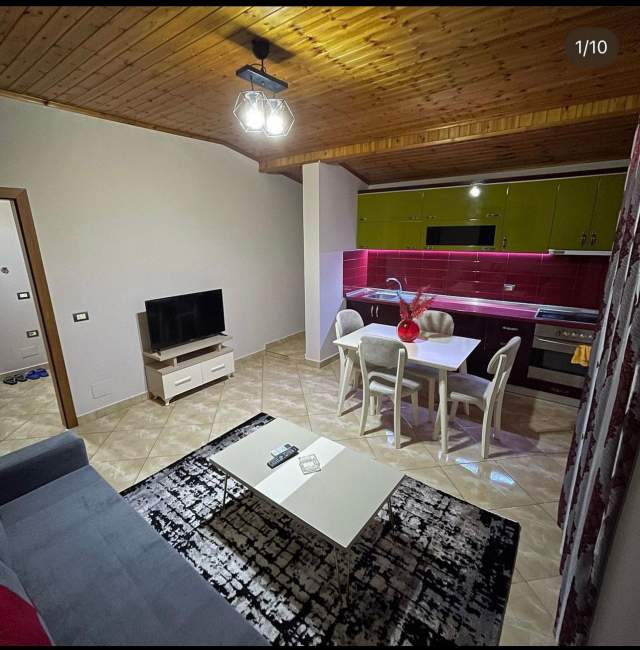 Tirane, jepet me qera apartament 1+1+BLK Kati 4, 70 m² 400 Euro (prane Fiori Di Bosko)