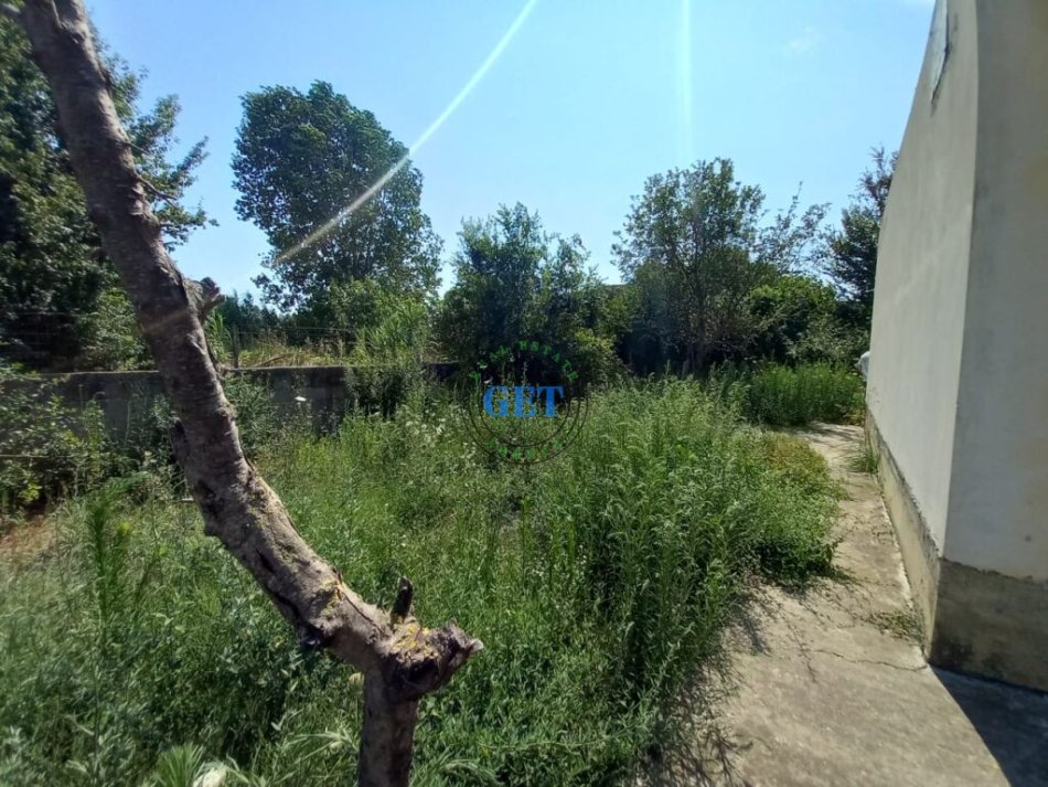 Durres, shitet shtepi 2+1 Kati 0, 480 m² 75.000 € (Sukth)