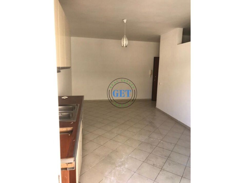 Durres, shitet apartament 1+1+Ballkon Kati 5, 52 m² 60.000 € 
