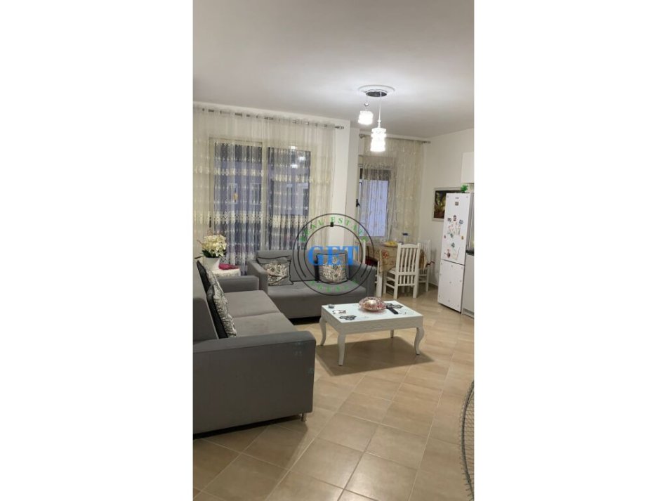 Durres, shitet apartament 1+1+Ballkon Kati 4, 70 m² 80.000 € (Plazh, Rrota e Kuqe)