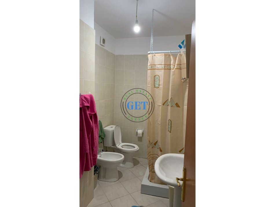 Durres, shitet apartament 1+1+Ballkon Kati 4, 70 m² 80.000 € (Plazh, Rrota e Kuqe)