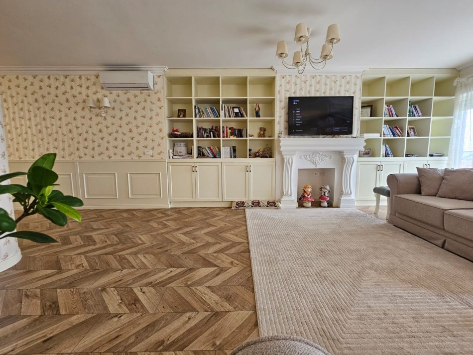 Tirane, jepet me qera apartament 2+1 Kati 3, 126 m² 1.000 € (kodra e diellit)
