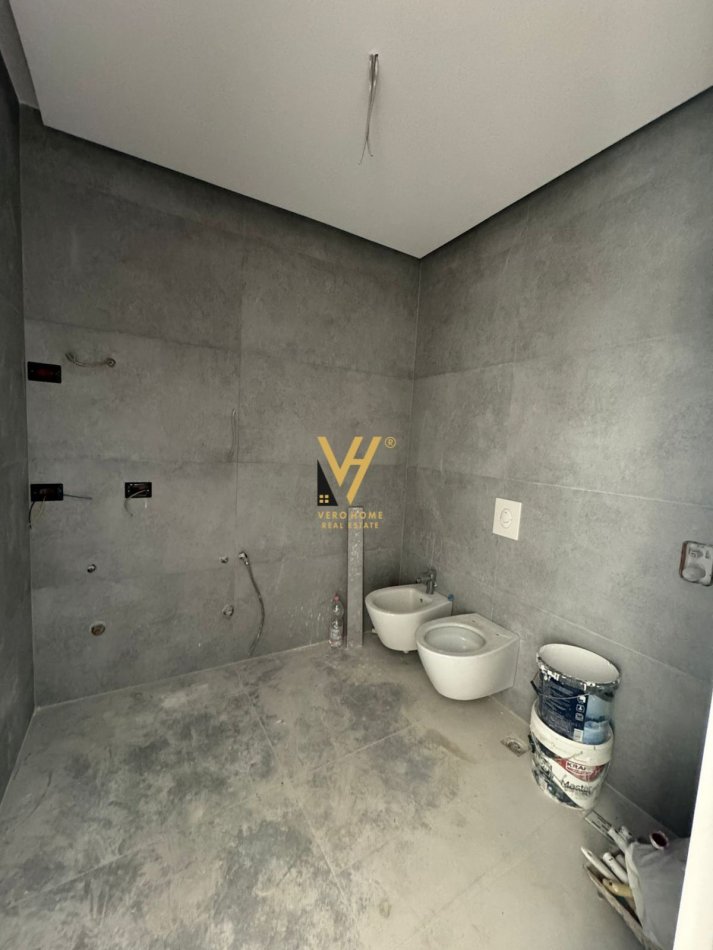 Tirane, shitet apartament 1+1+Ballkon Kati 7, 68 m² 165.000 € (RRUGA SULEJMAN DELVINA)