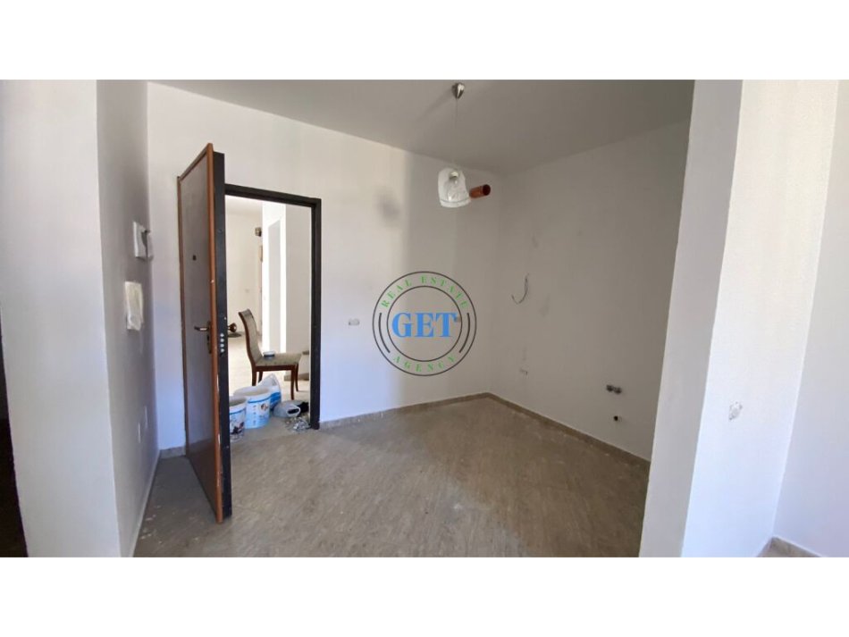 Durres, shitet apartament 1+1+Ballkon , 82 m² 85.000 € (Plazh Hekurudha, Durres)