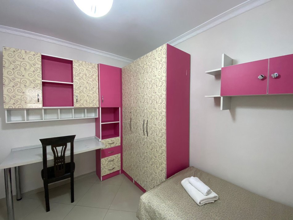 Tirane, shitet apartament 3+1 Kati 2, 90 m² 182,000 € (Pazar i Ri)