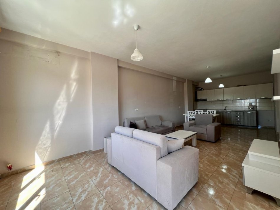 Shitet Apartament 1+1 “ Zogu i Parë ”, Tiranë.
