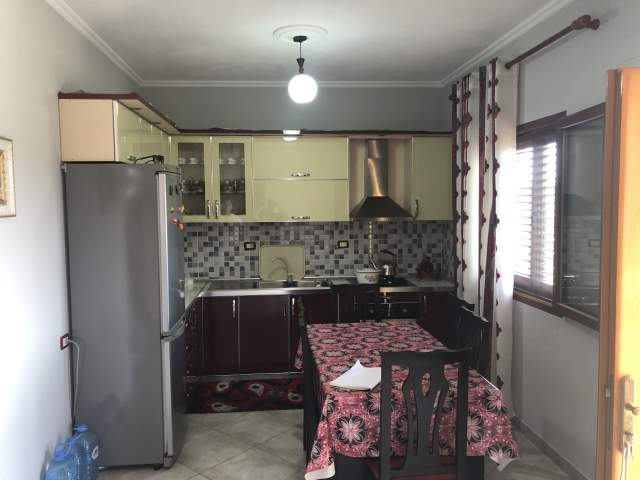 Tirane, shes Vile Kati 3, 420 m² 260.000 Euro