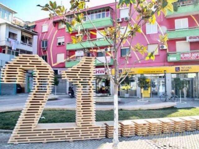 Tirane, shes apartament 3+1 Kati 4, 102 m² 110.000 Euro (rr kavajes)